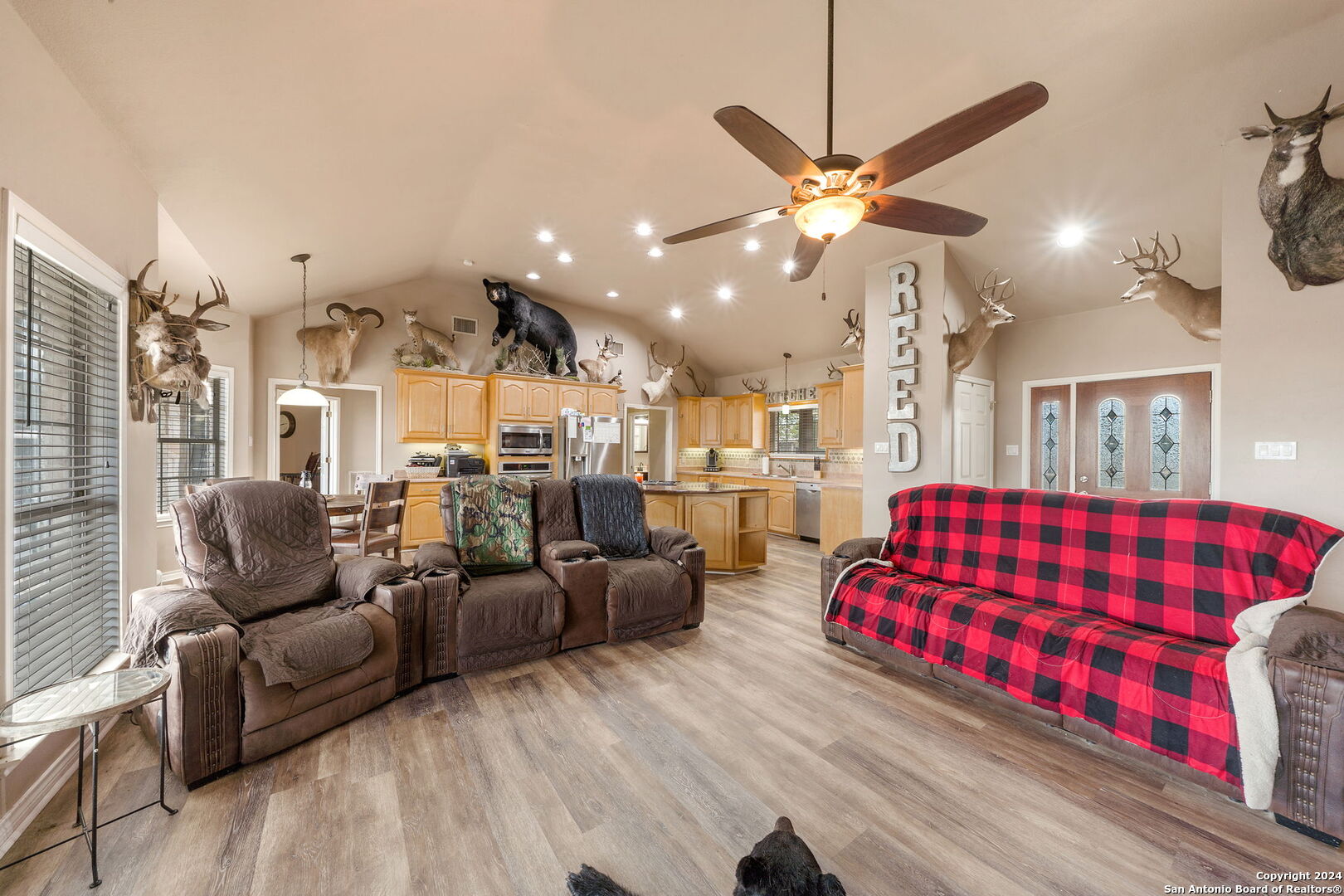 128 Stonegate South