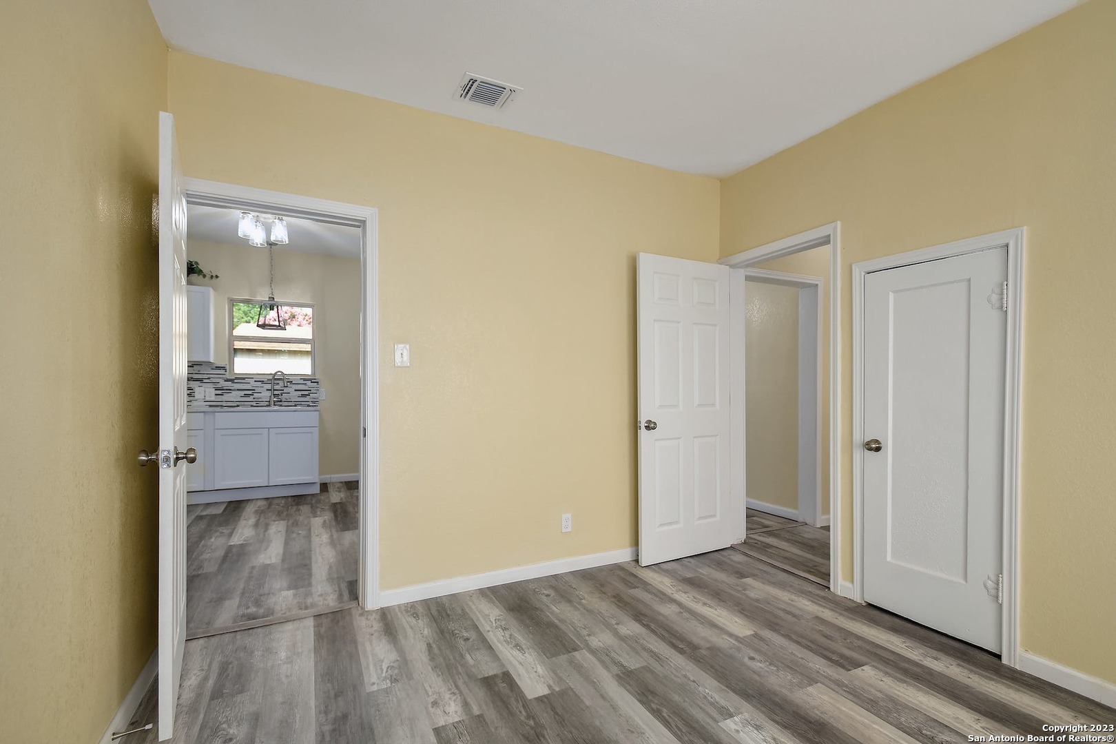 1618 SANTA MONICA ST