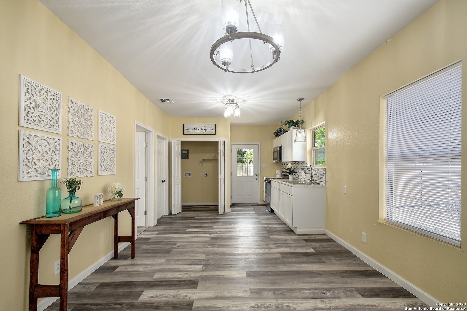 1618 SANTA MONICA ST