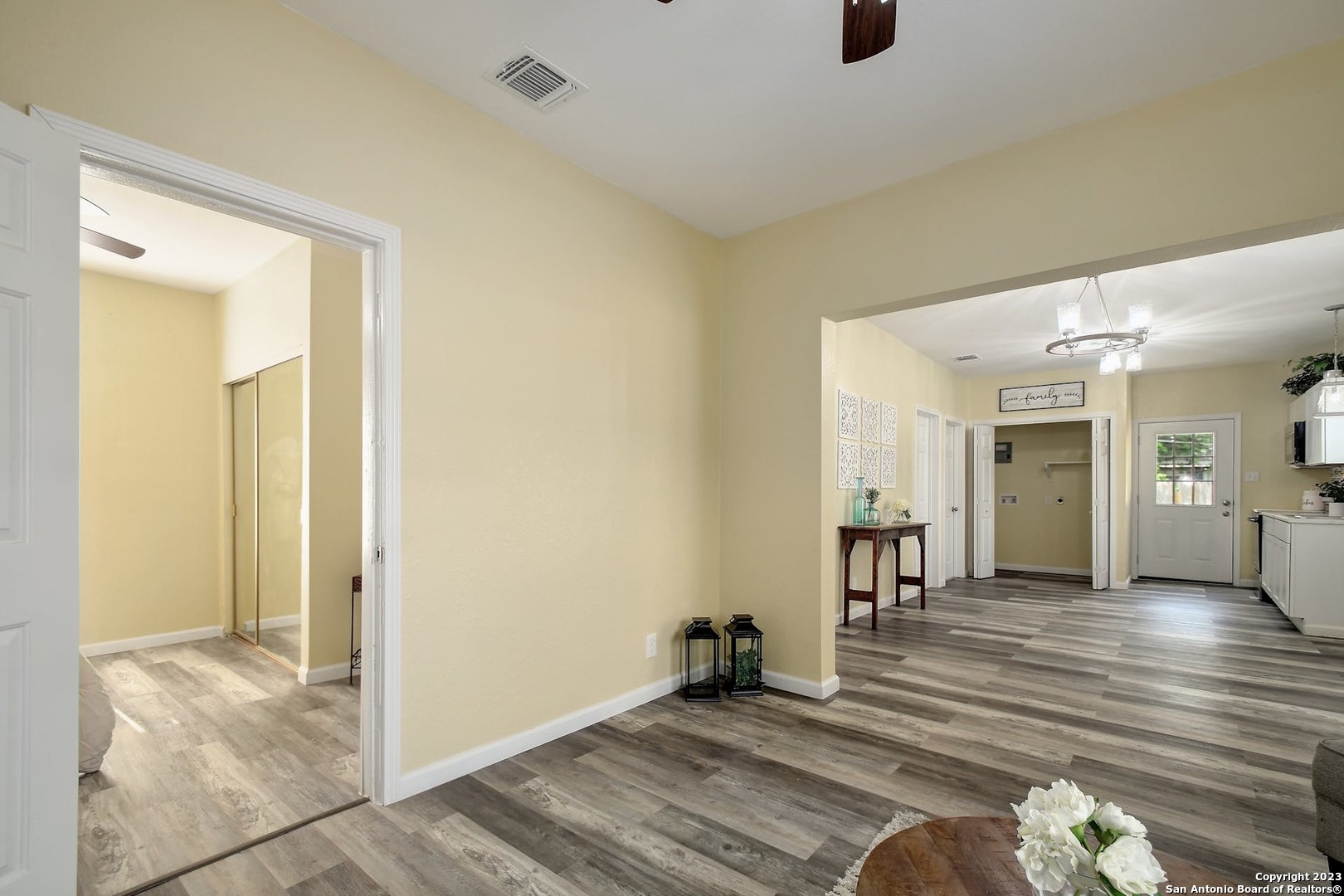 1618 SANTA MONICA ST