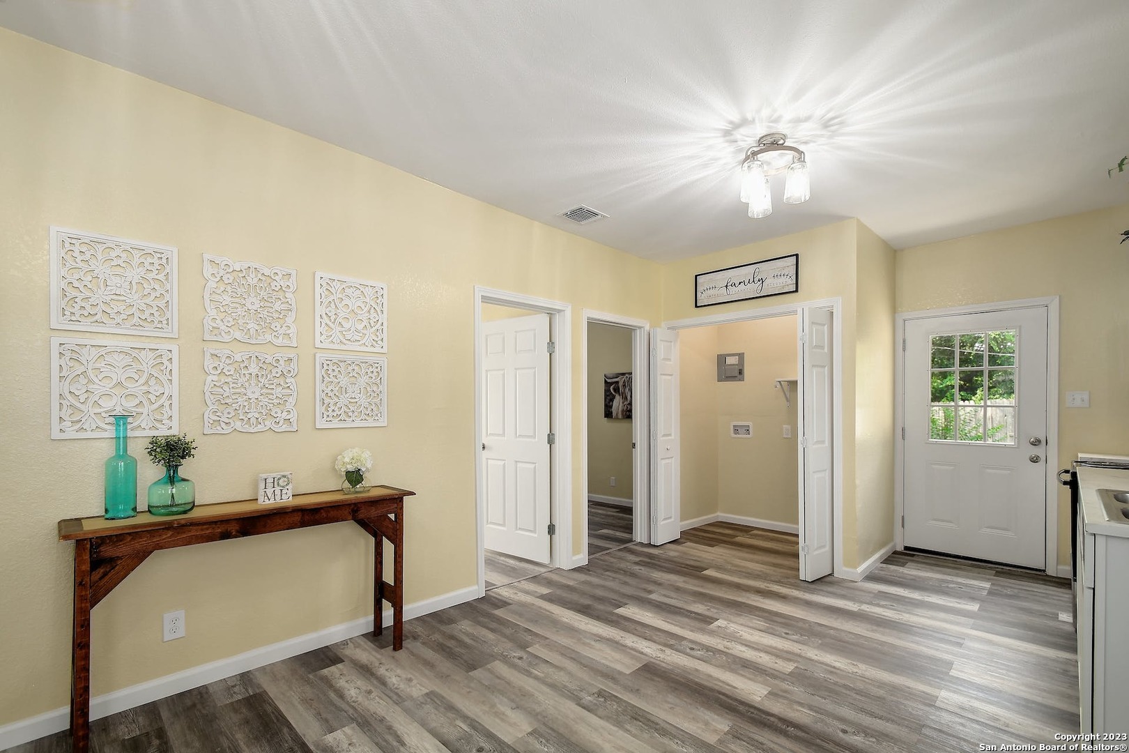 1618 SANTA MONICA ST