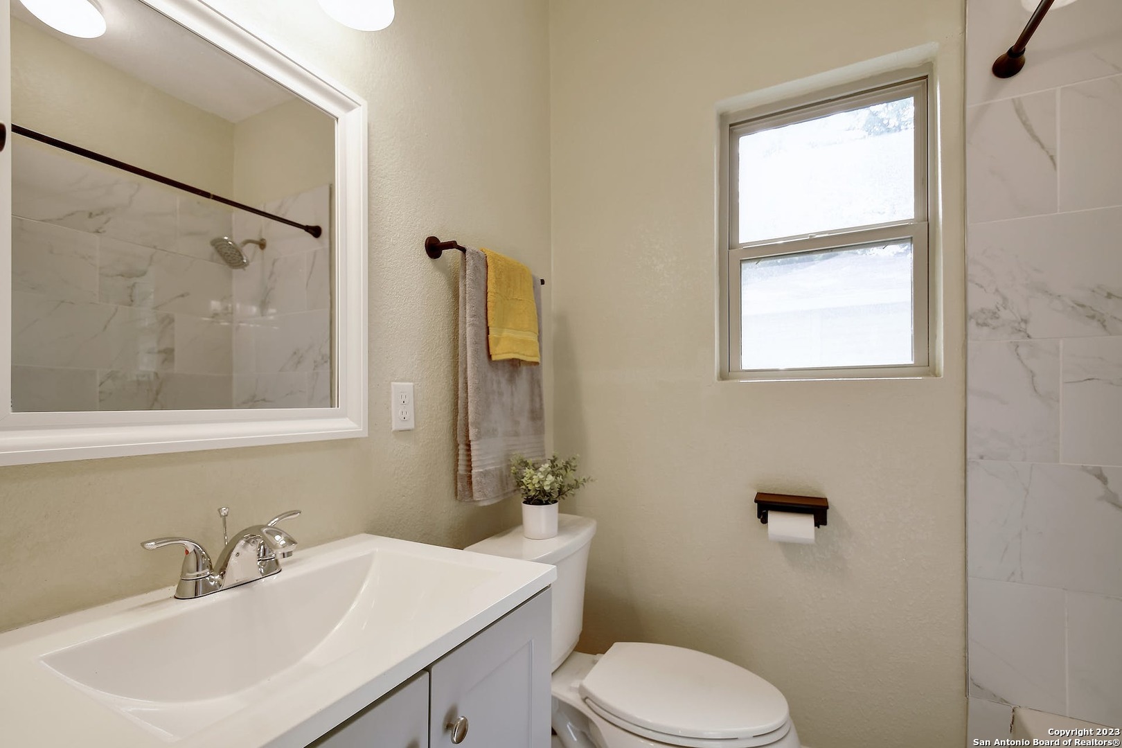 1618 SANTA MONICA ST