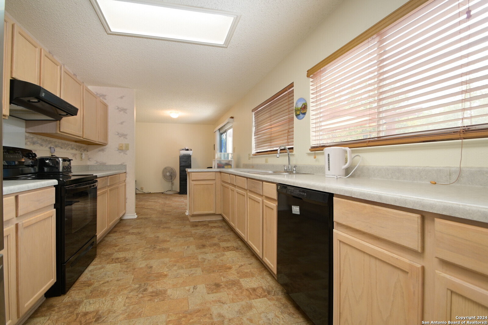 7724 Wood Bluff