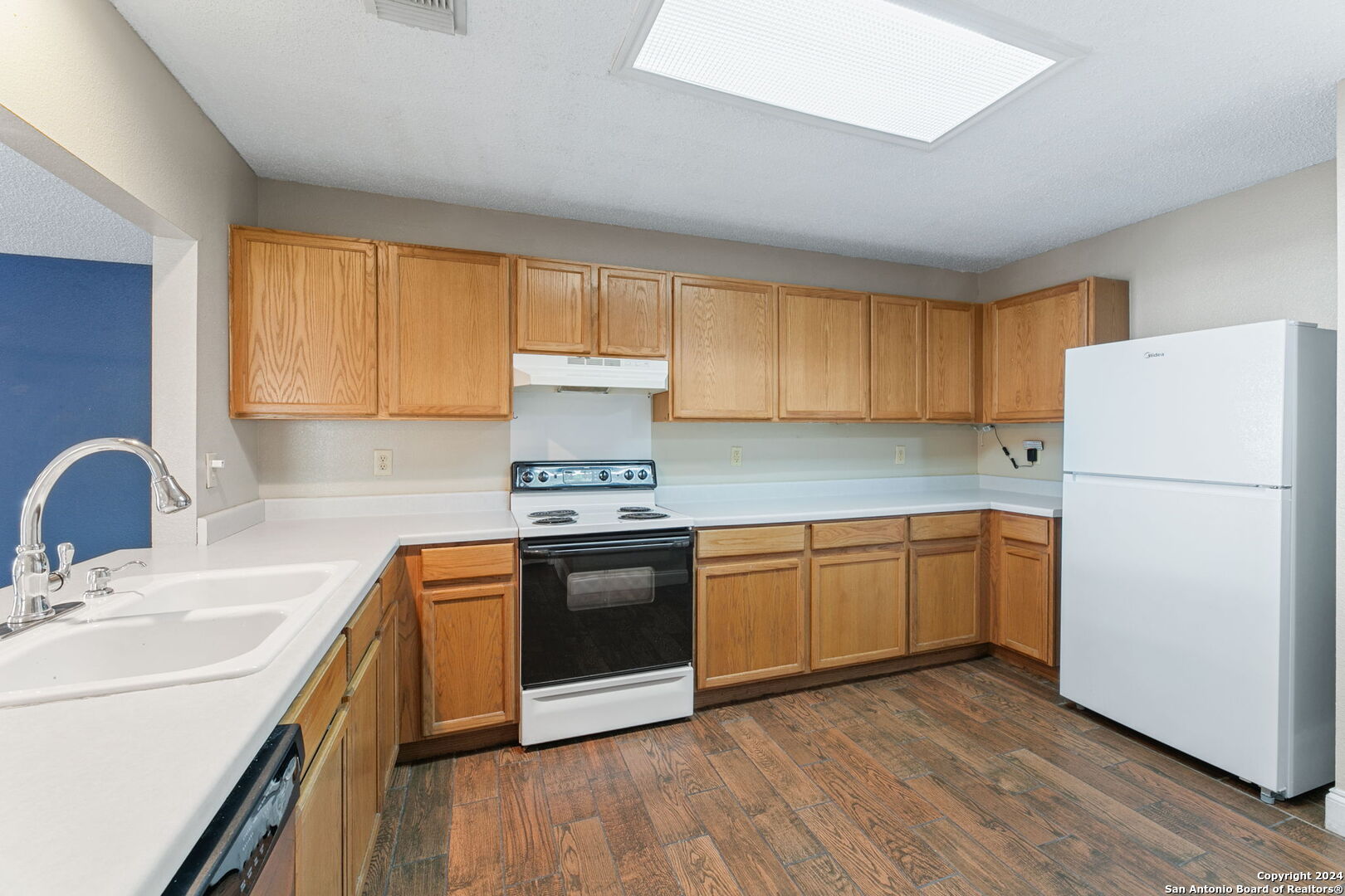 7253 ARTISAN LANE