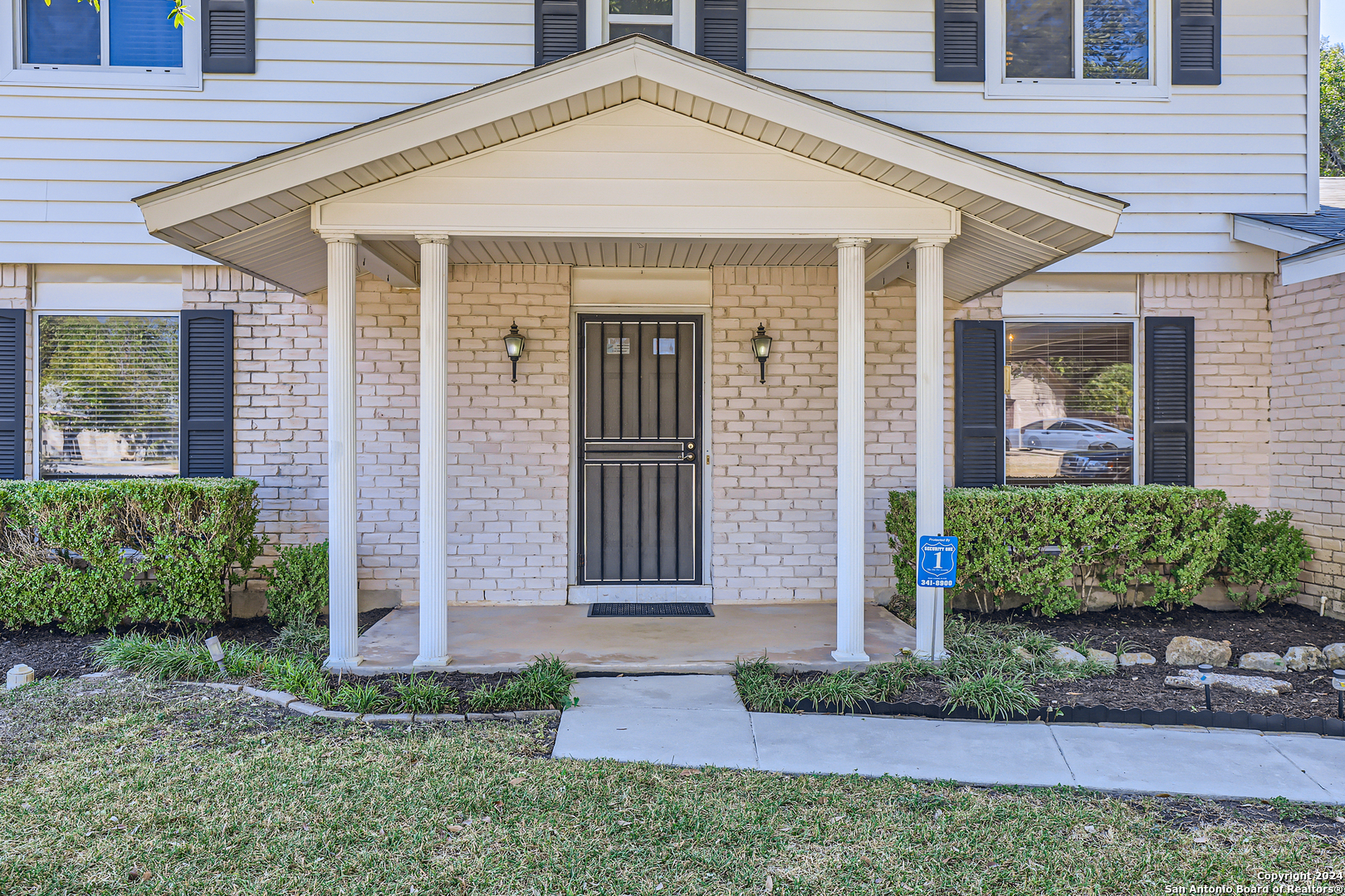 9819 Gemini Dr