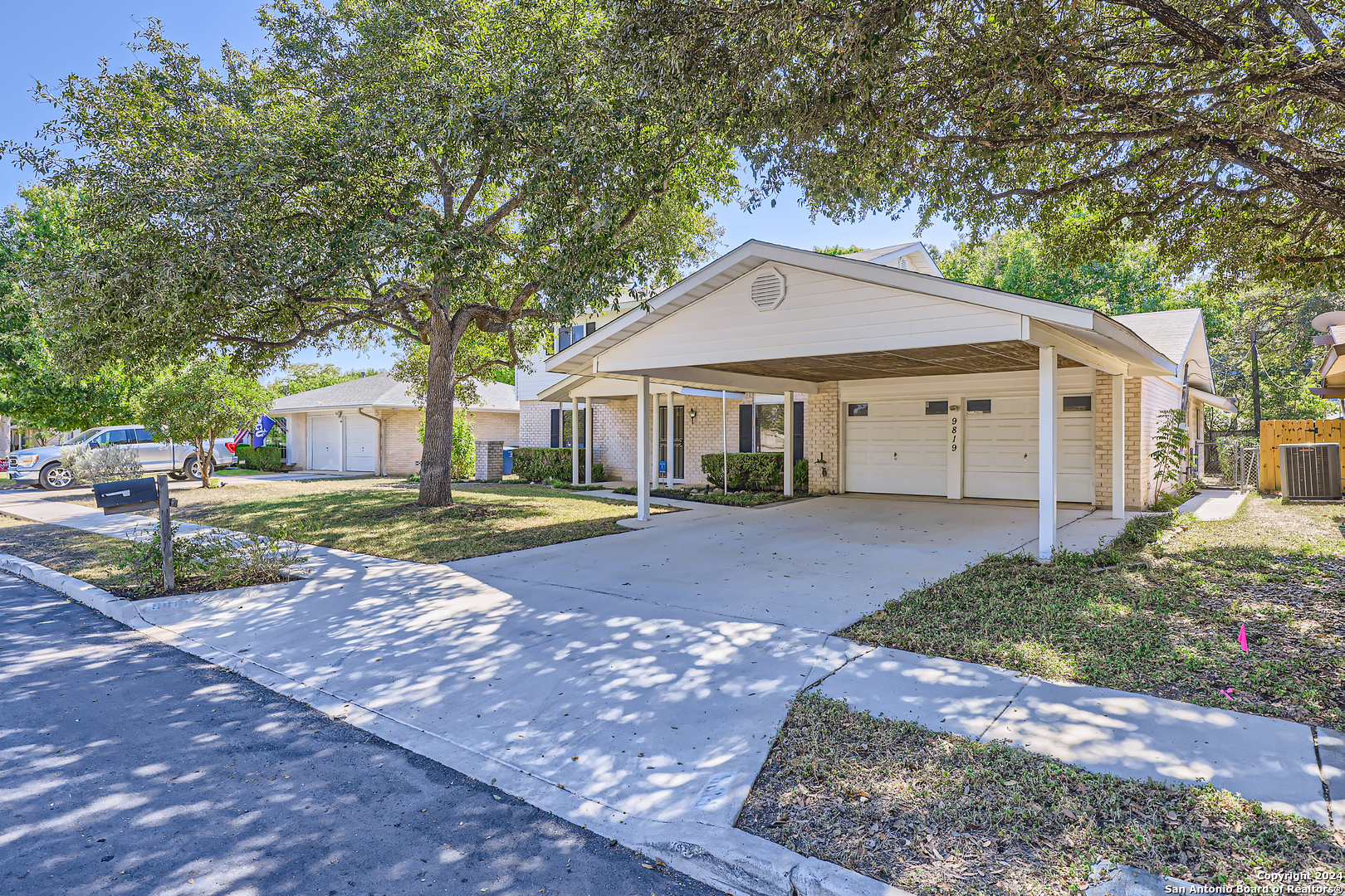 9819 Gemini Dr