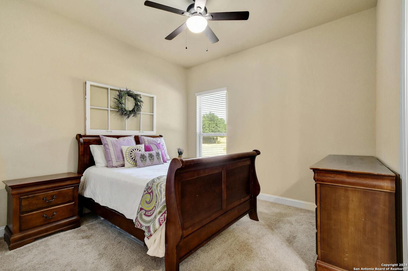 11648 CYPRESS BARN