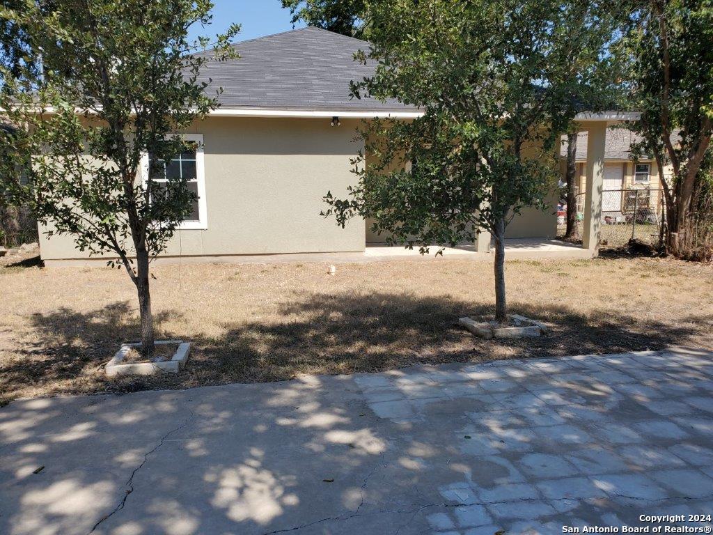 918 KING AVE