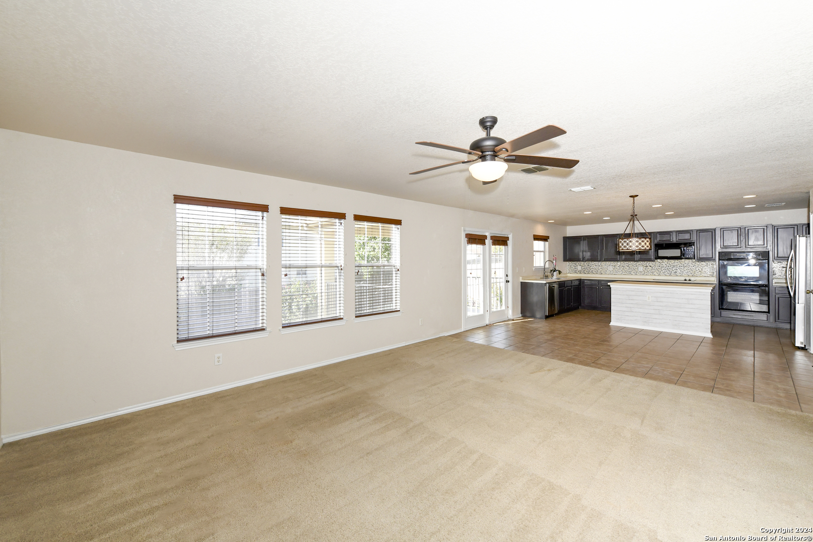 6736 SPEARWOOD
