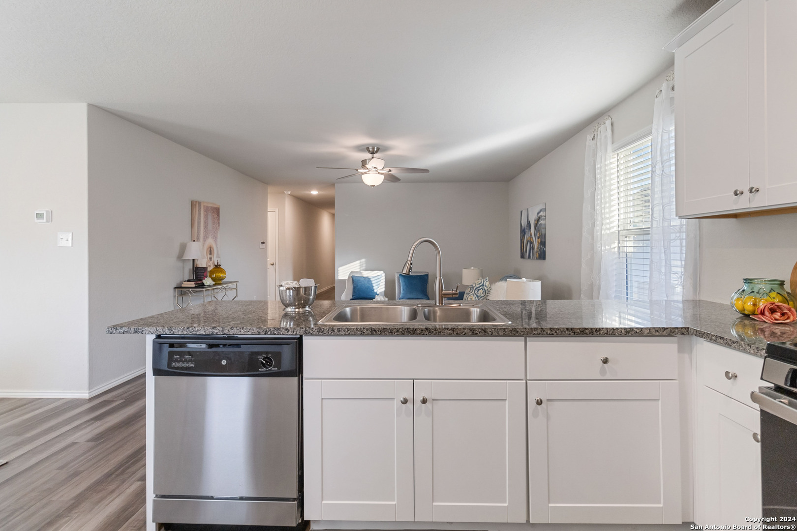 5618 TEMPEST CT