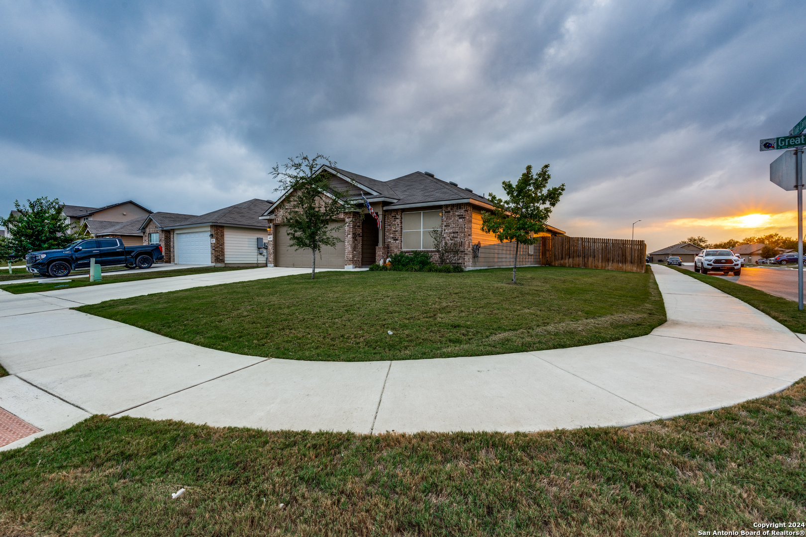 605 Great Plains