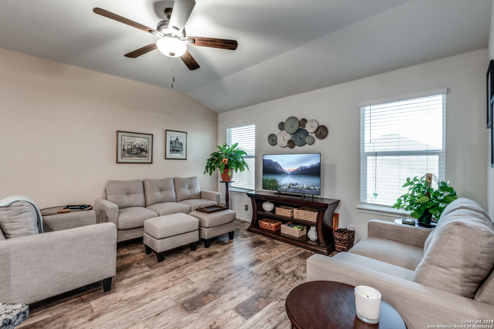 605 Great Plains
