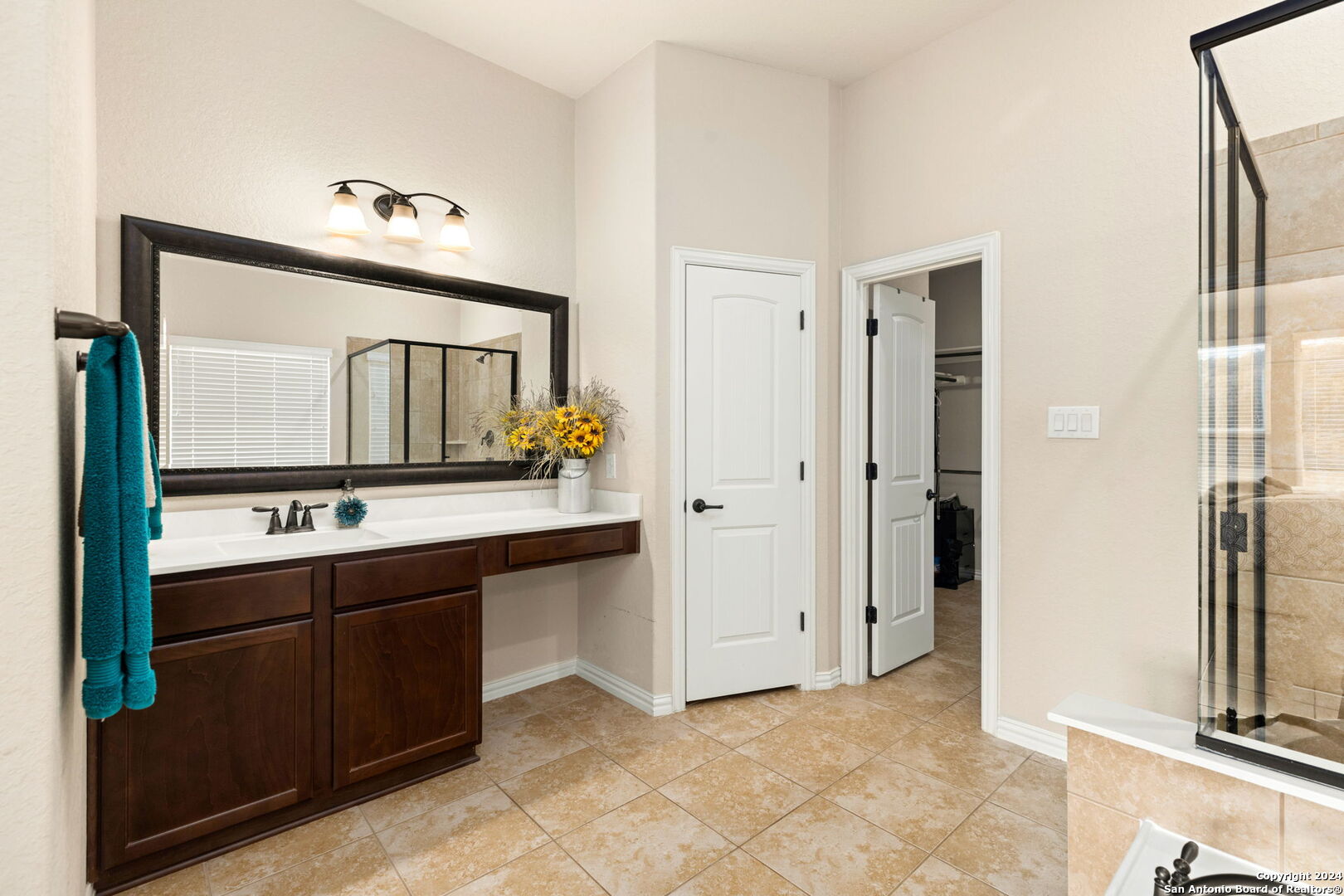 219 PARKVIEW TER