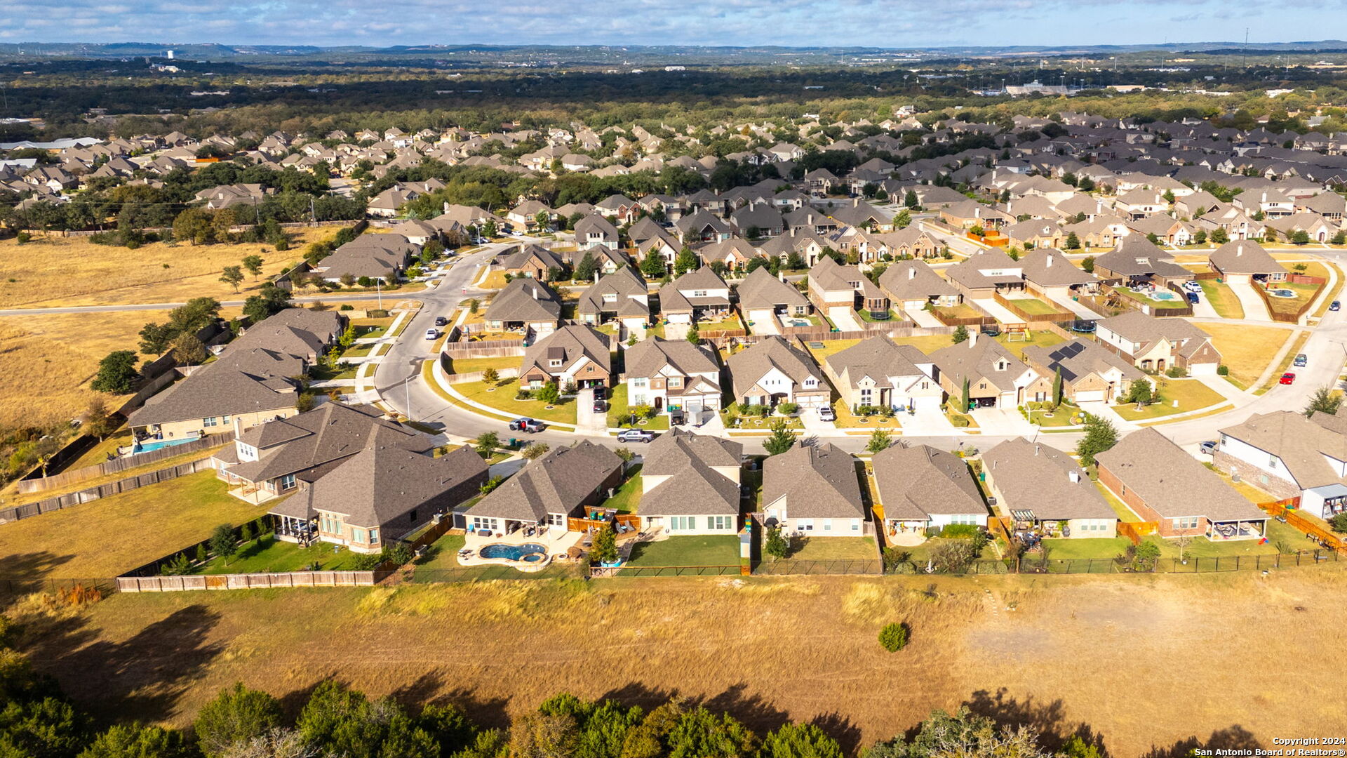 219 PARKVIEW TER