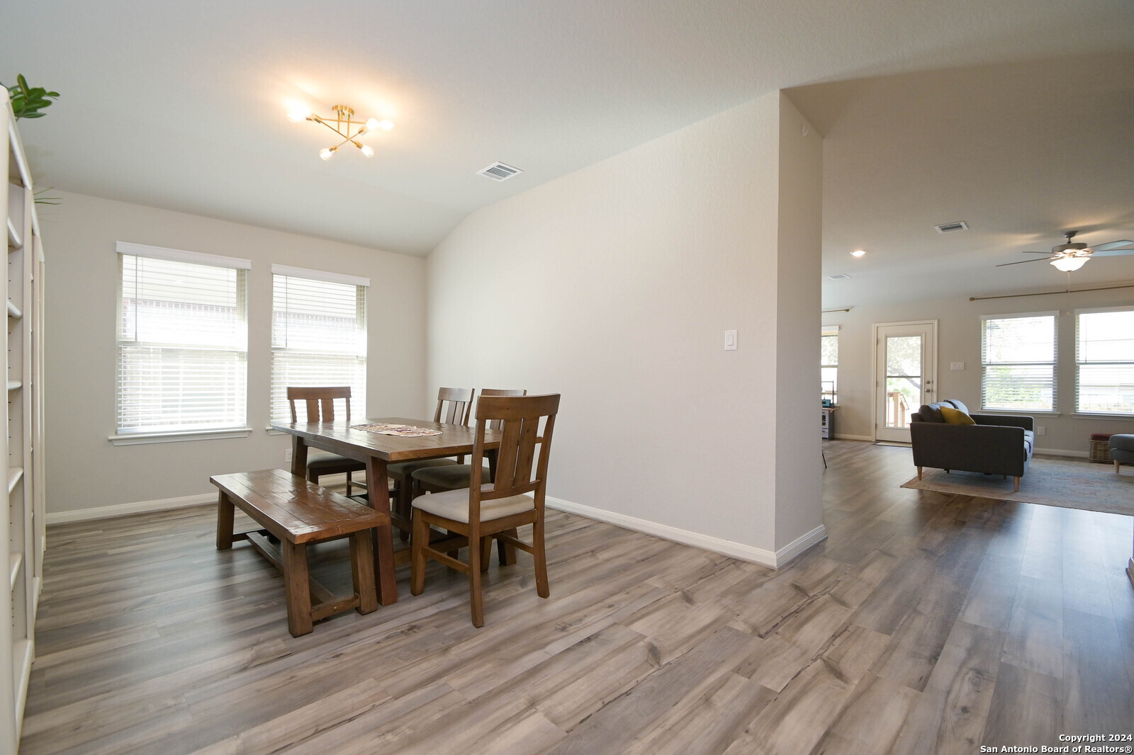 2421 PENNILYNN WAY