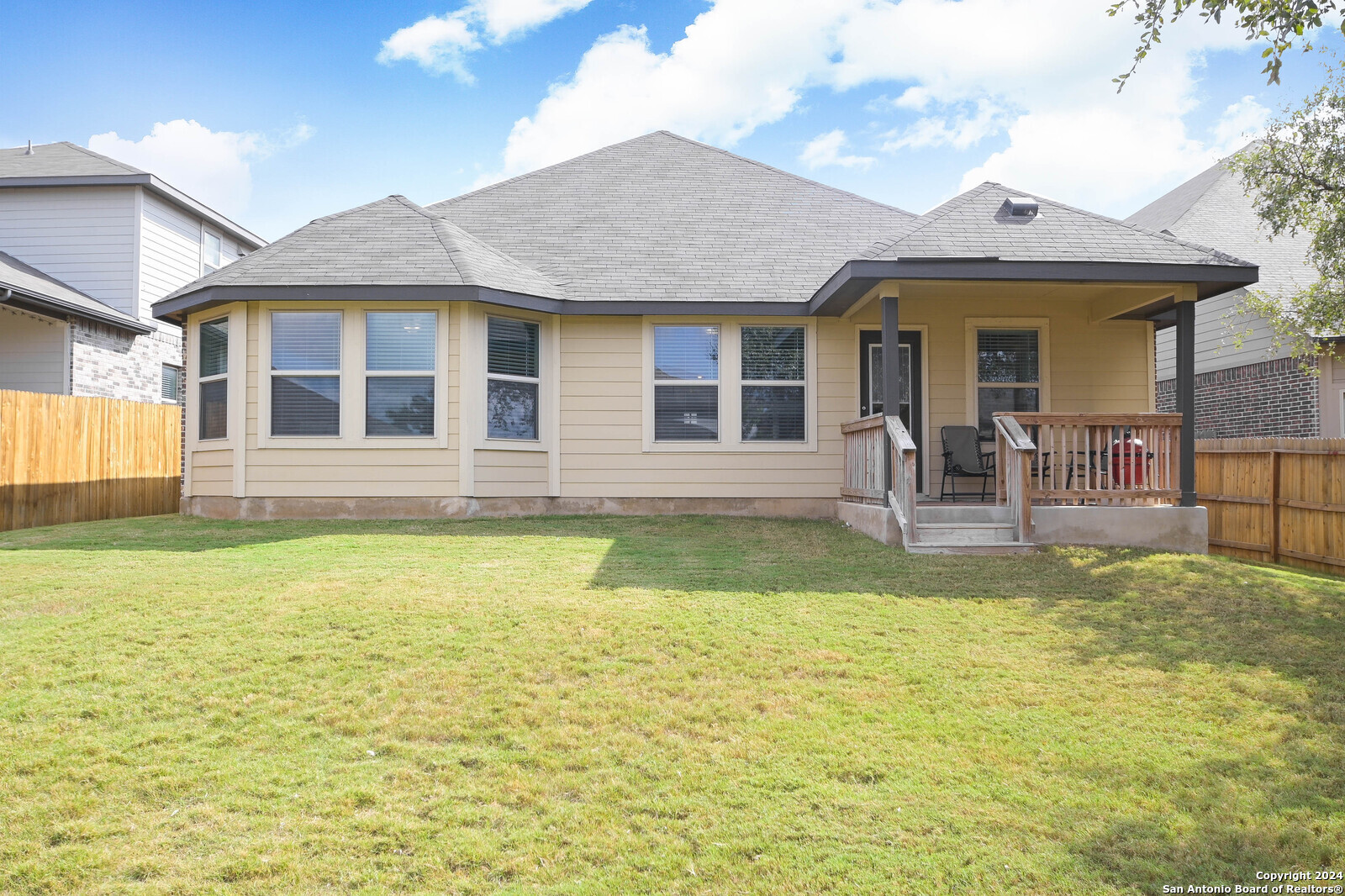 2421 PENNILYNN WAY