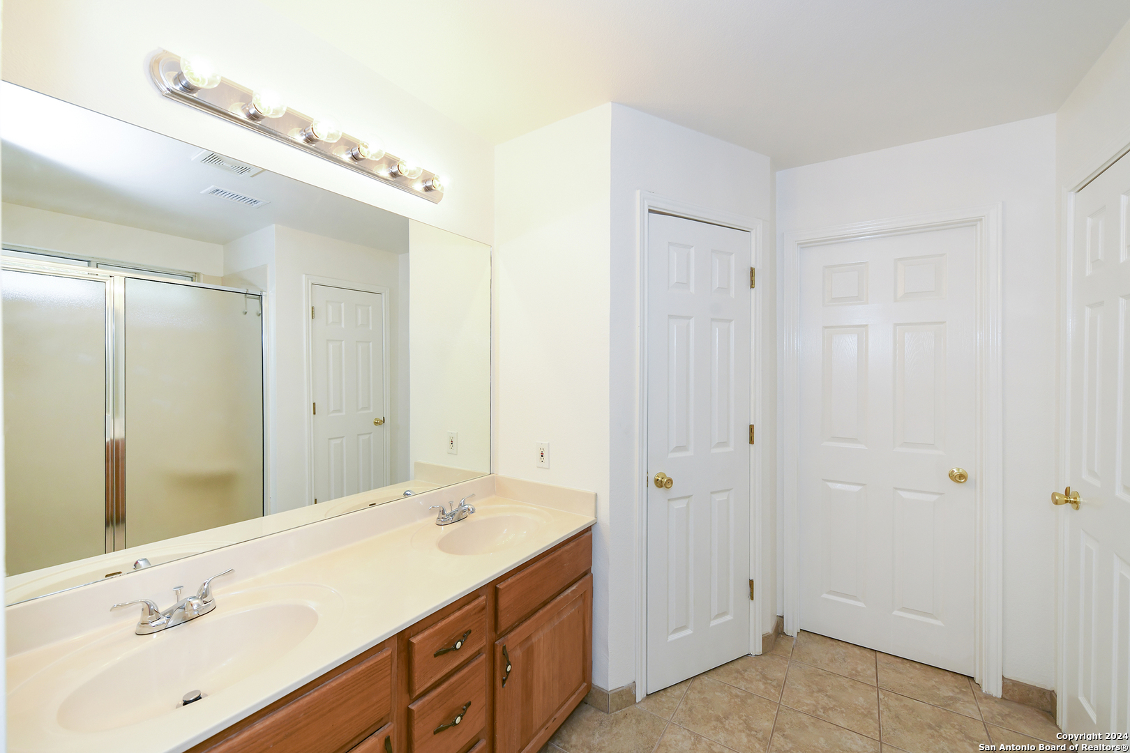3421 ABBEVILLE DR