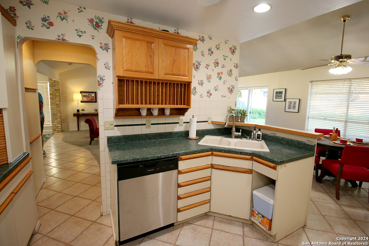 2002 Oak Vista