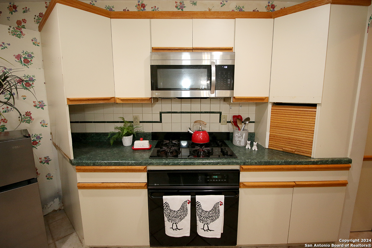 2002 Oak Vista
