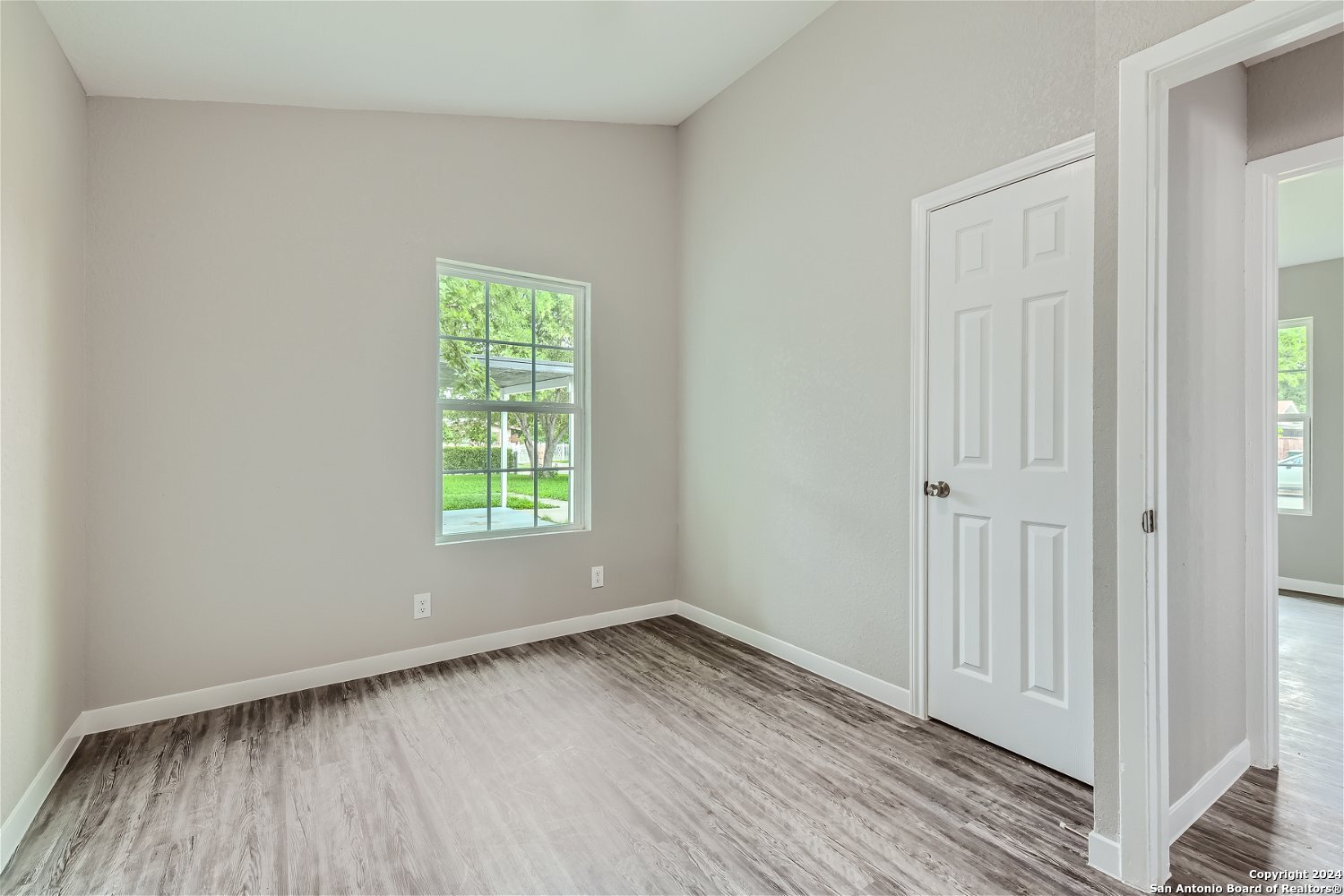 5235 VILLAGE GLEN