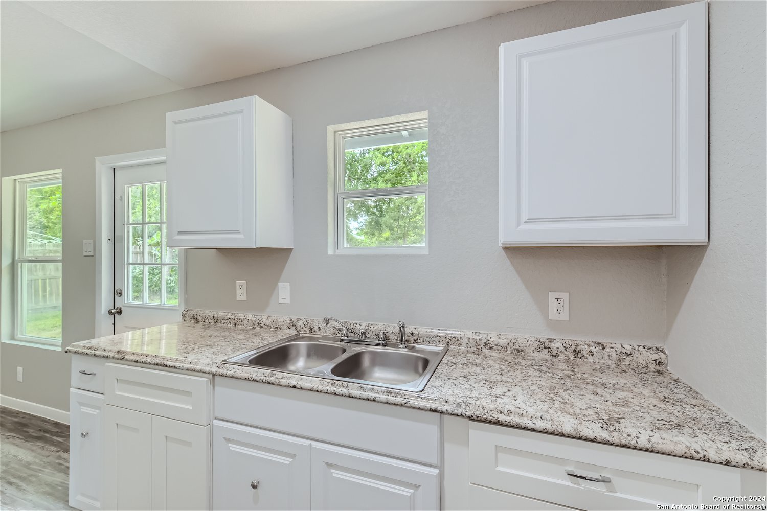 5235 VILLAGE GLEN
