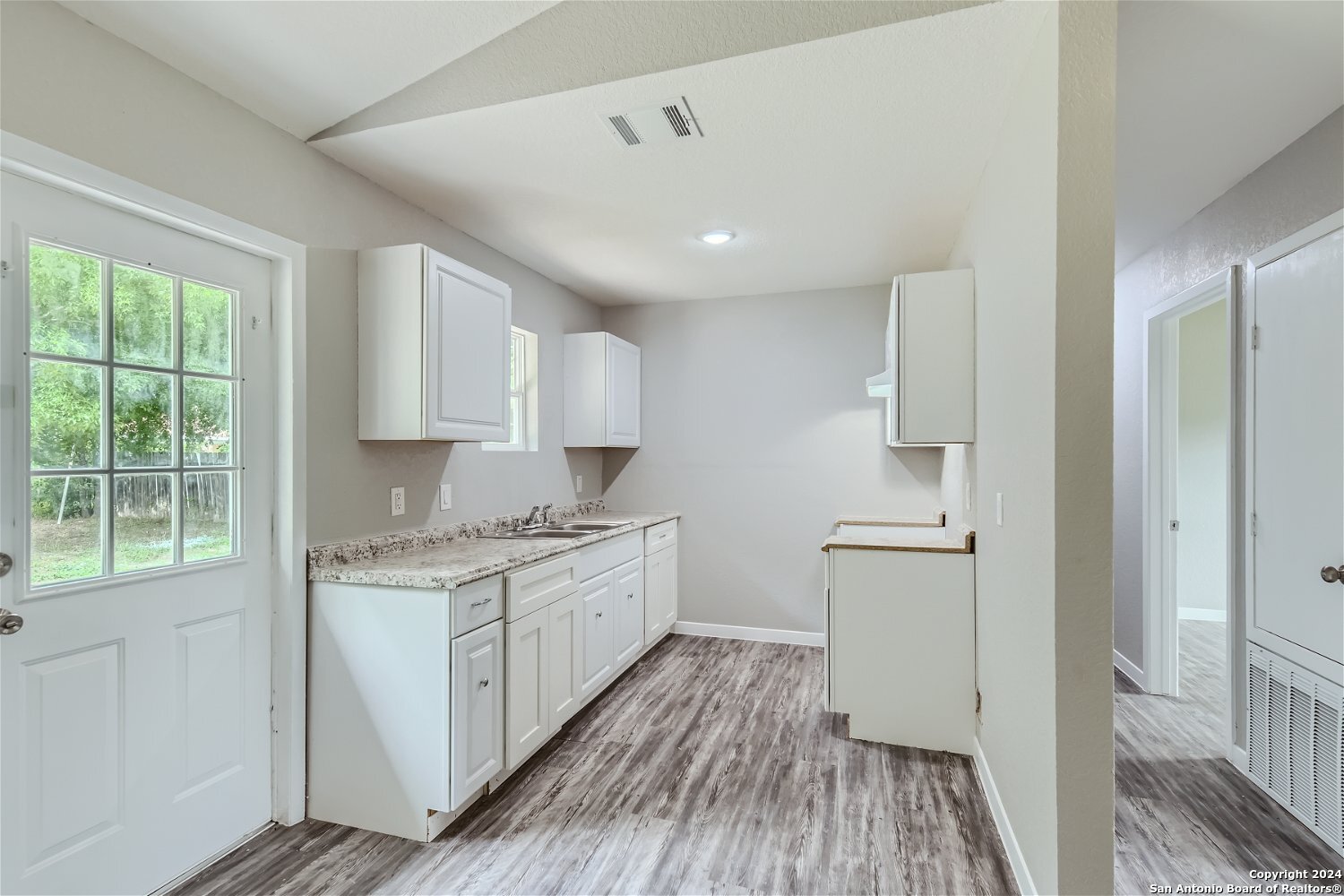 5235 VILLAGE GLEN