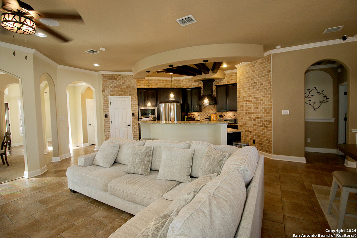 4010 Grissom Grove