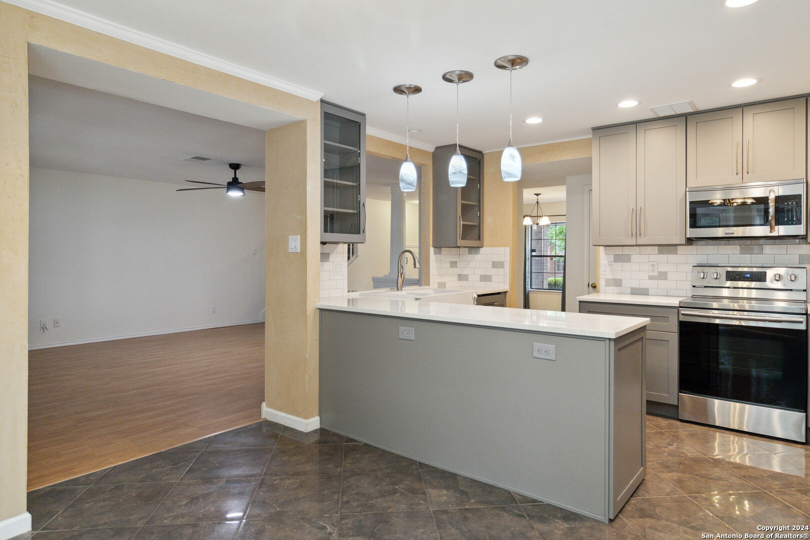 2909 Lotus Park