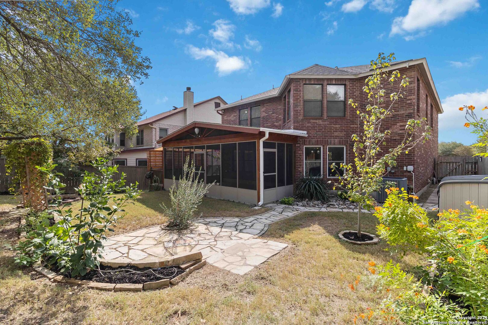 2909 Lotus Park
