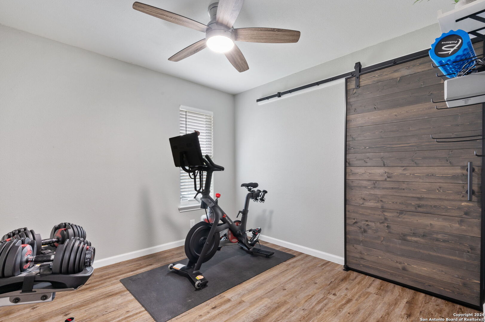 5639 Wood Climb St.