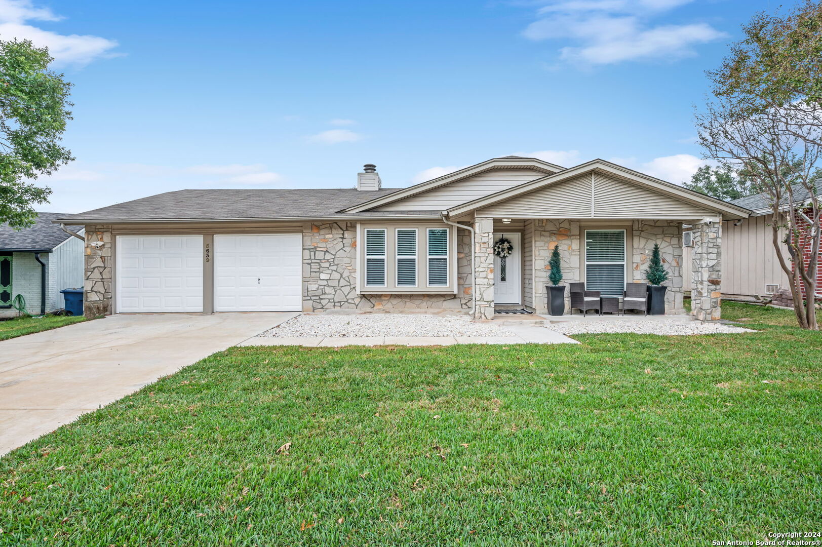 5639 Wood Climb St.
