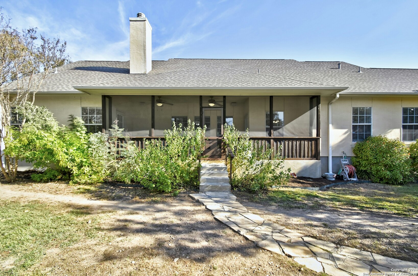 25827 White Eagle Dr