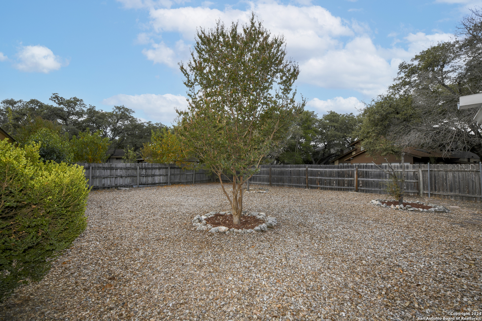 4531 Honey Locust Woods