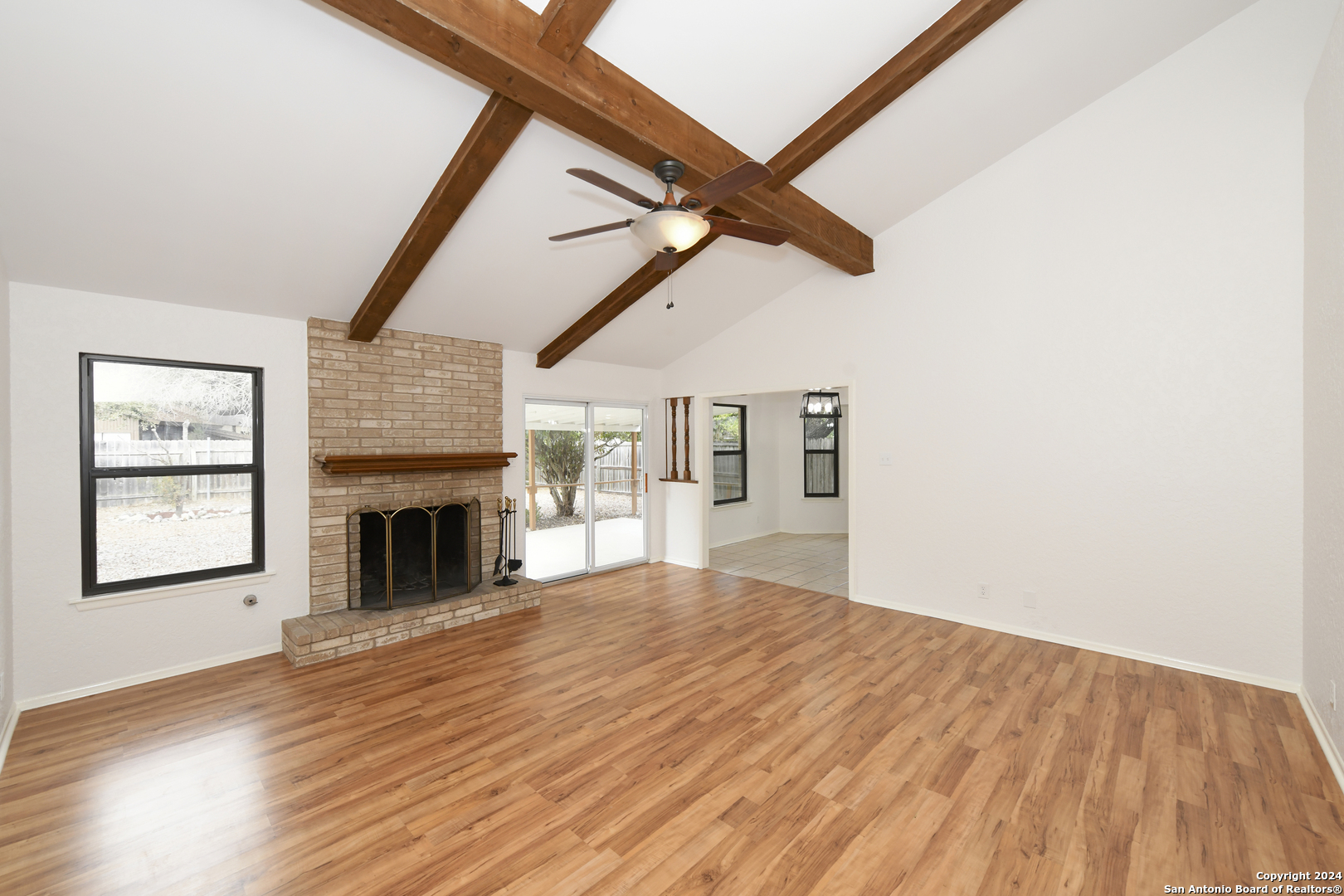 4531 Honey Locust Woods
