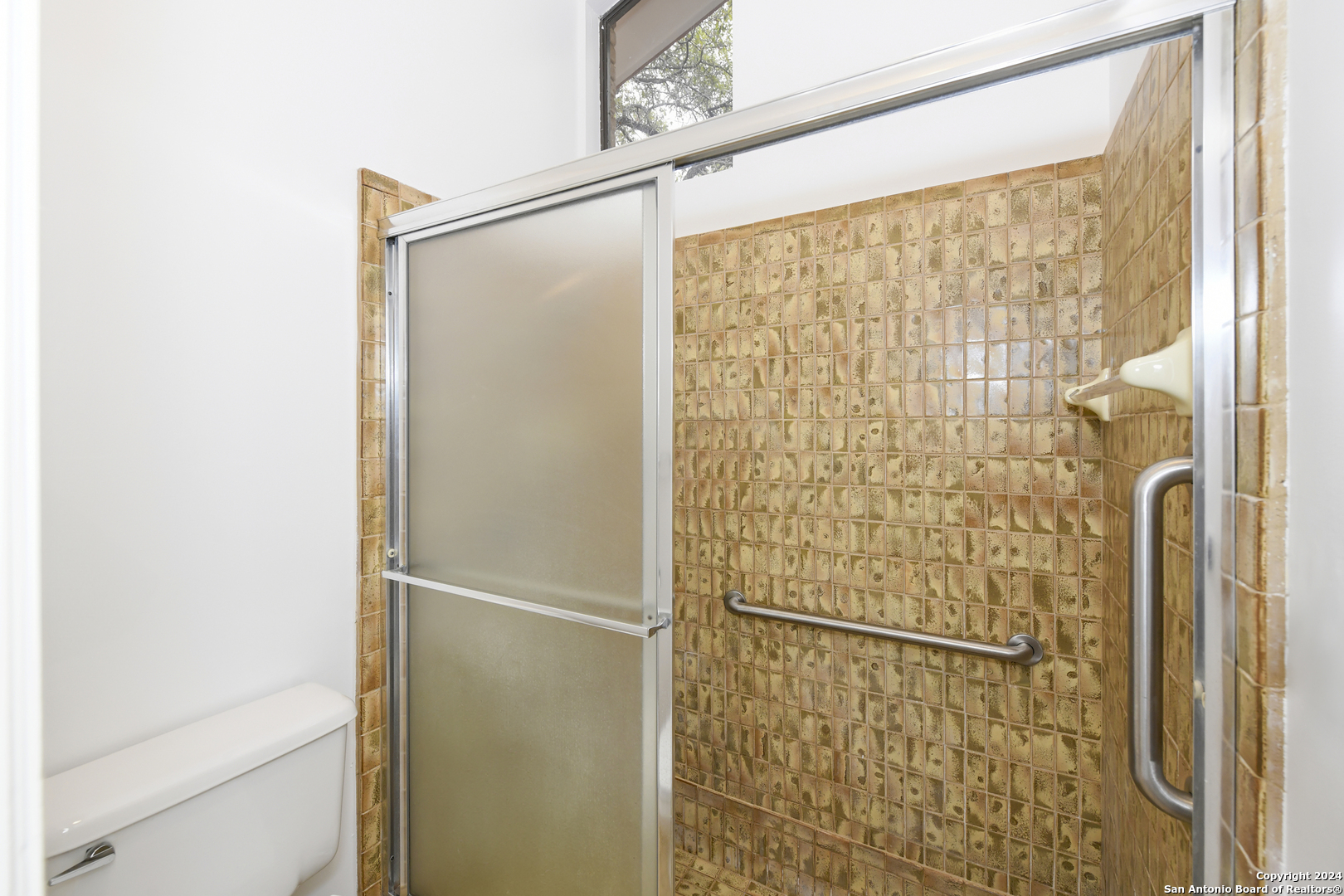 4531 Honey Locust Woods
