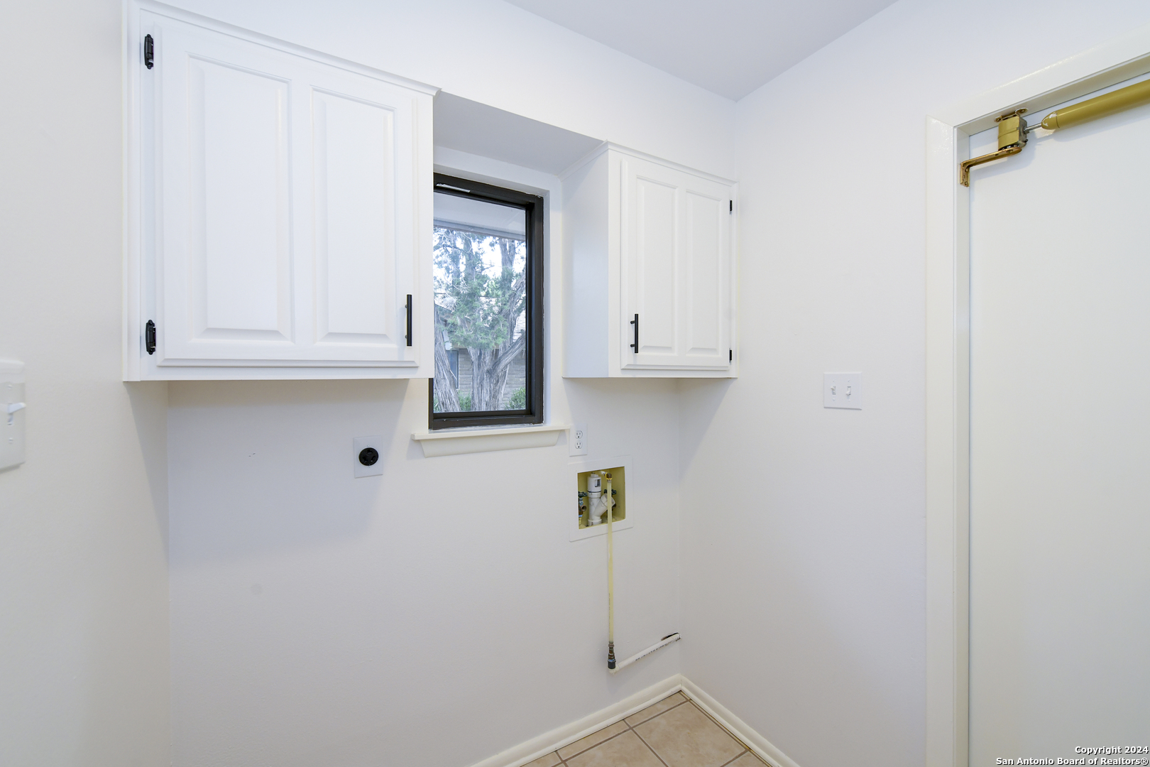 4531 Honey Locust Woods