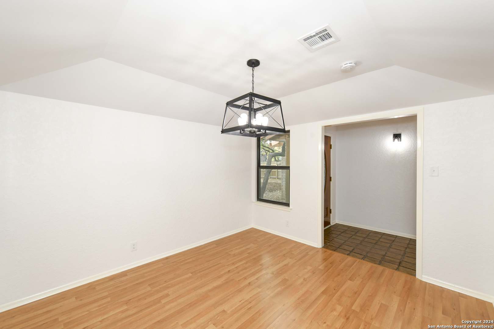 4531 Honey Locust Woods