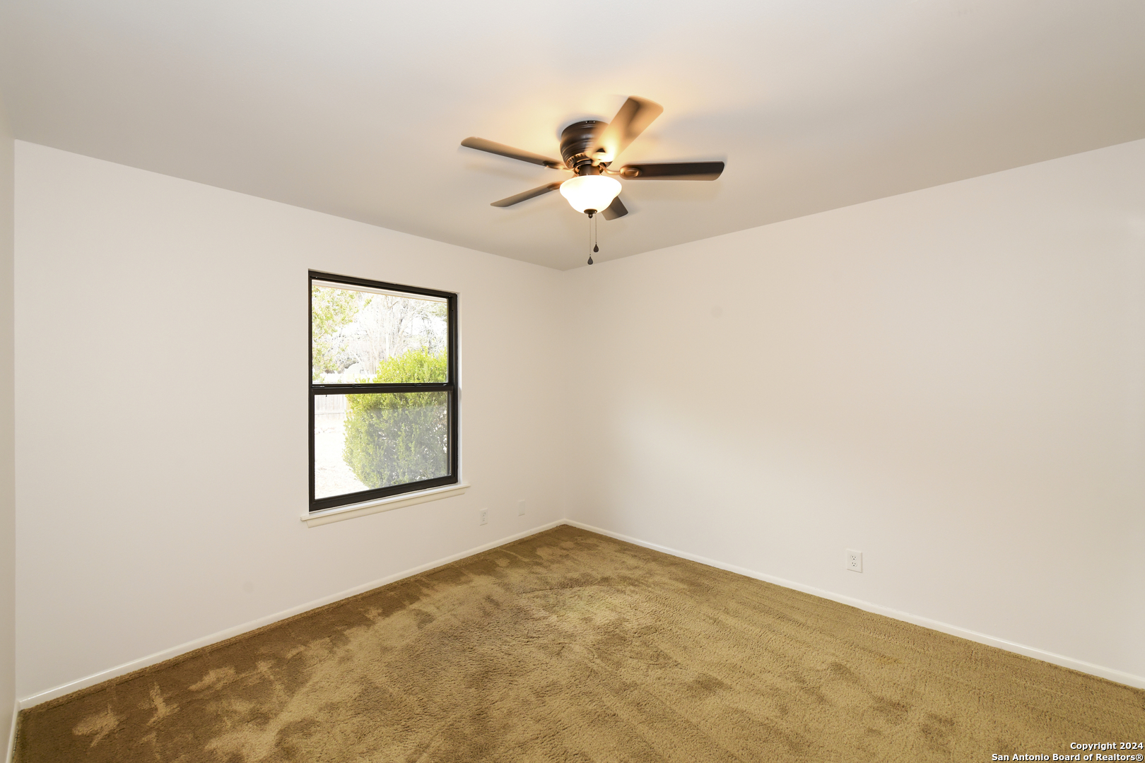 4531 Honey Locust Woods