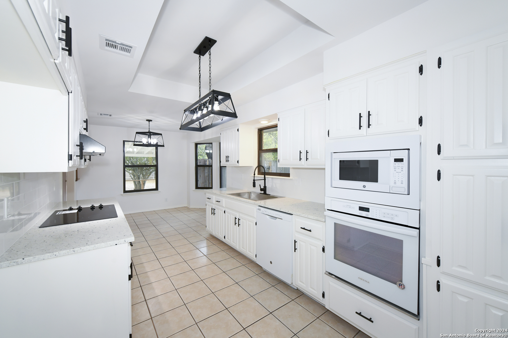 4531 Honey Locust Woods
