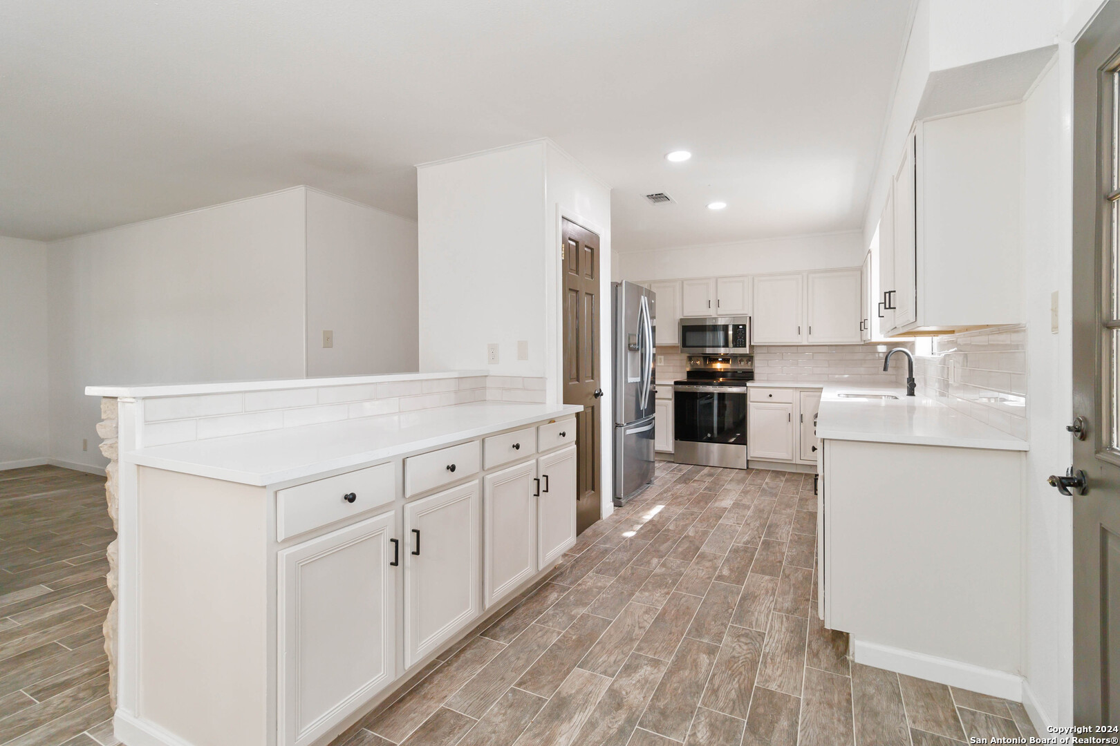 215 Joey Dr