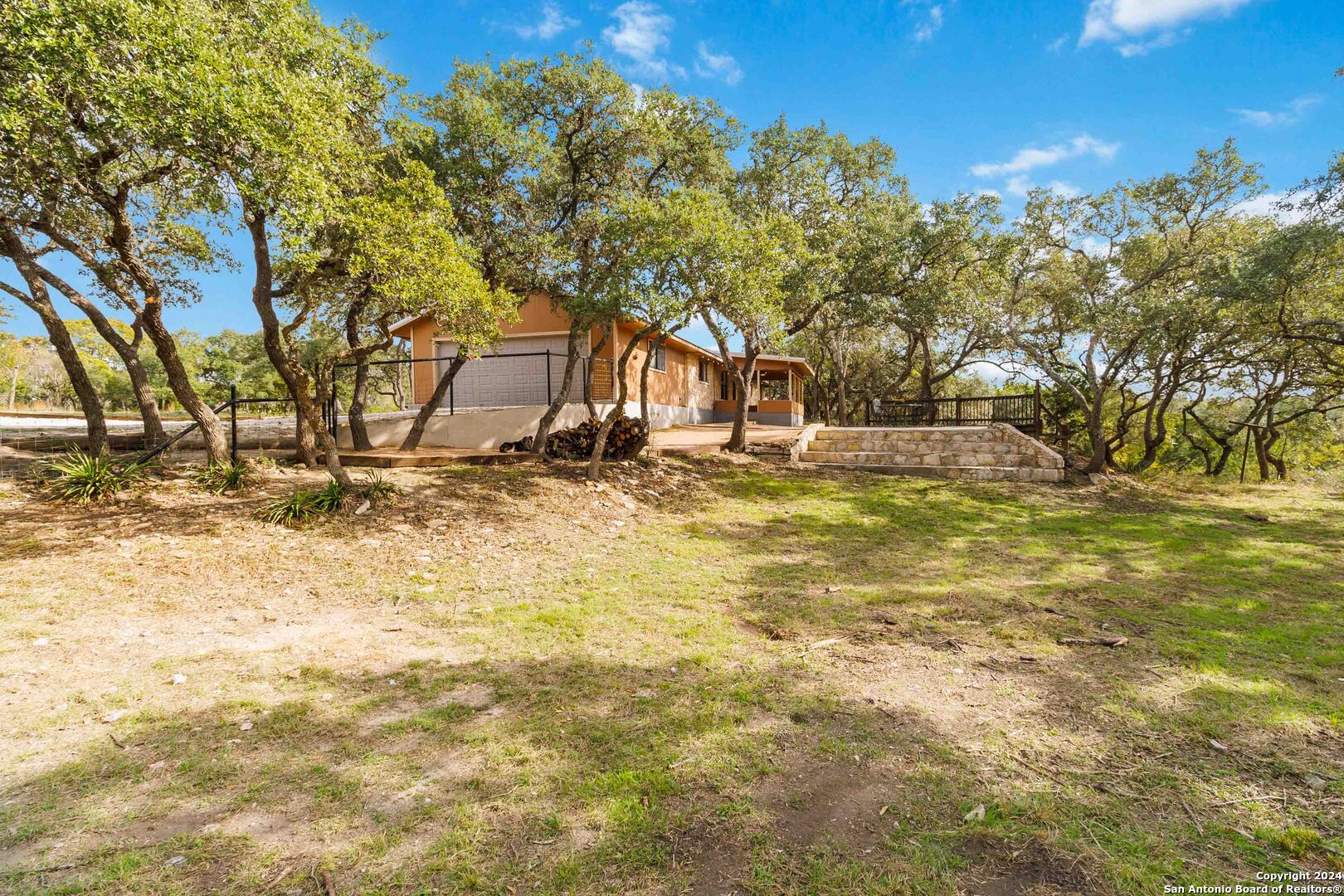 215 Joey Dr