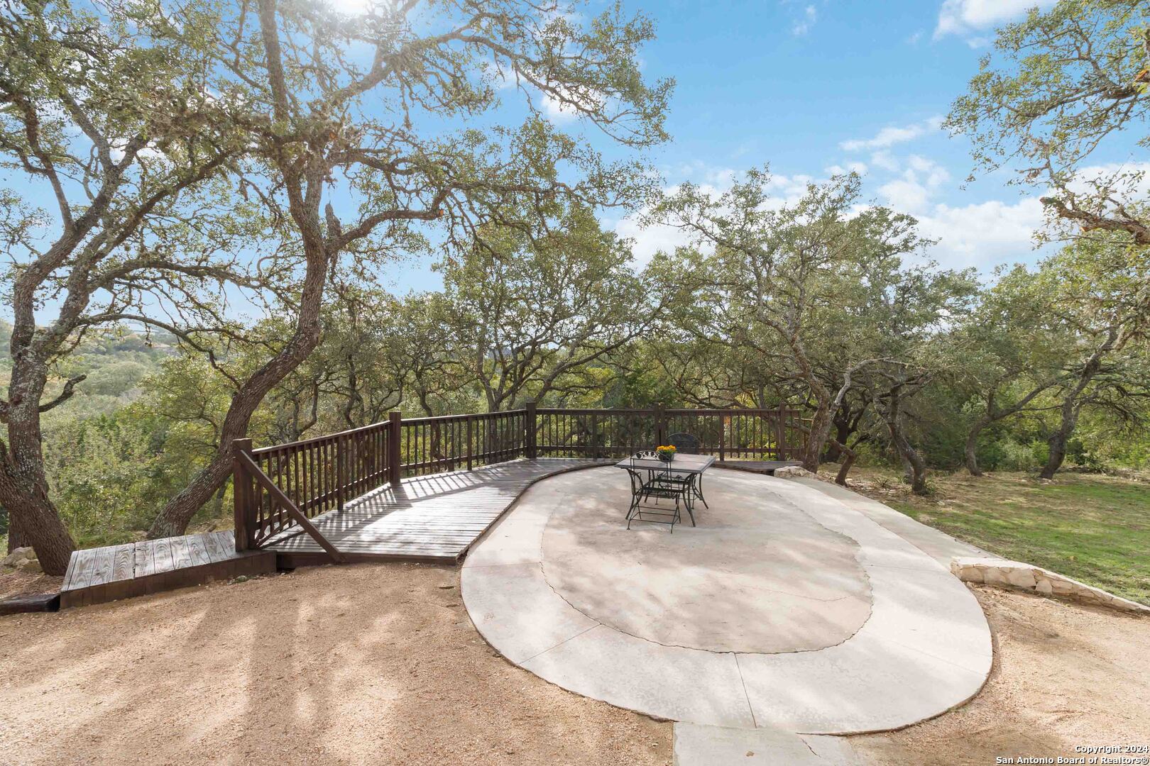215 Joey Dr