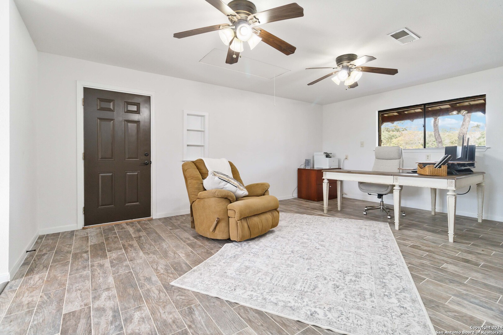 215 Joey Dr