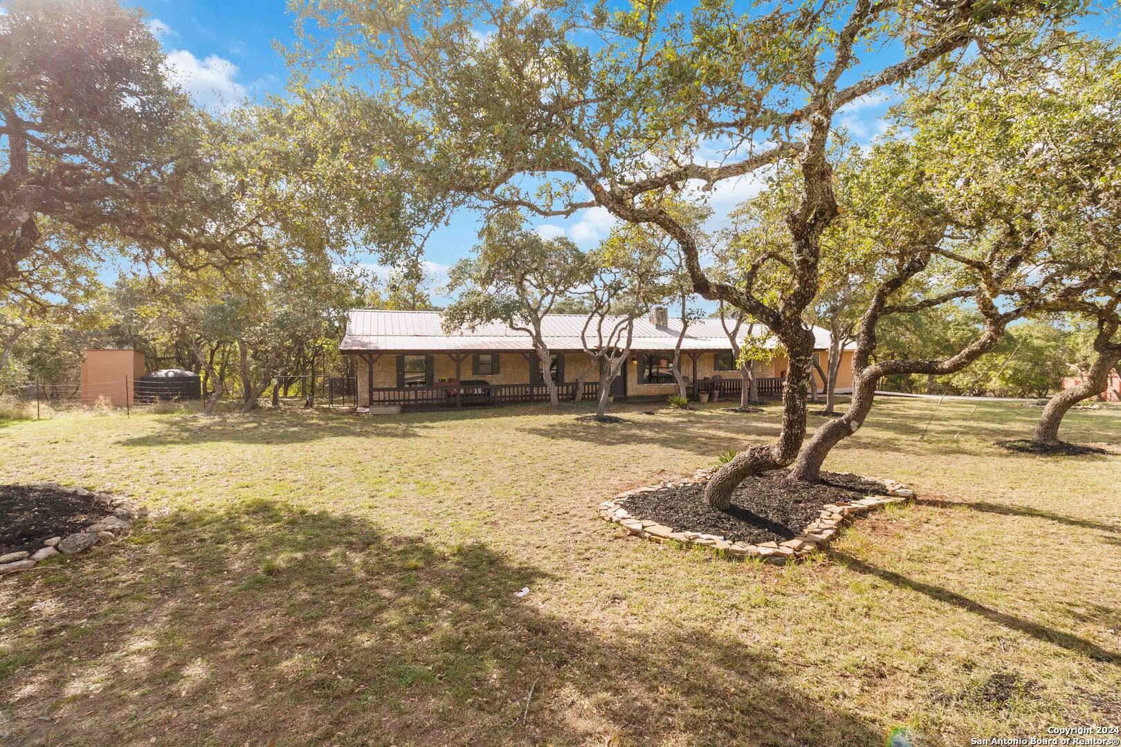 215 Joey Dr