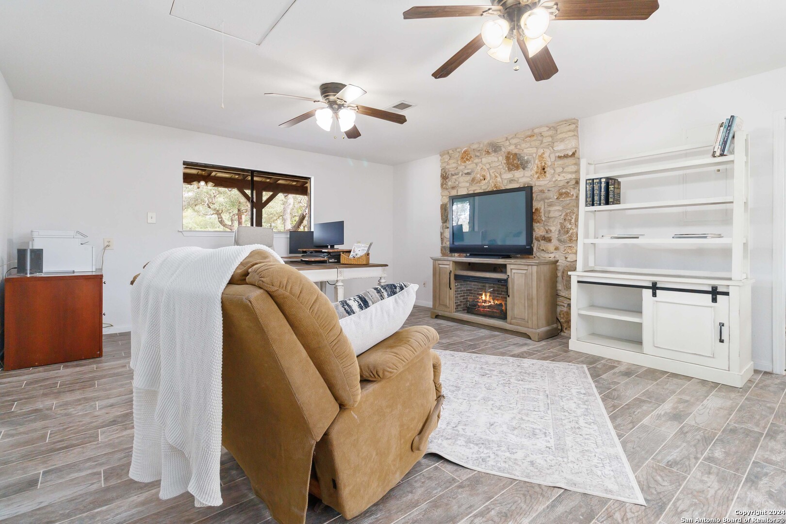 215 Joey Dr