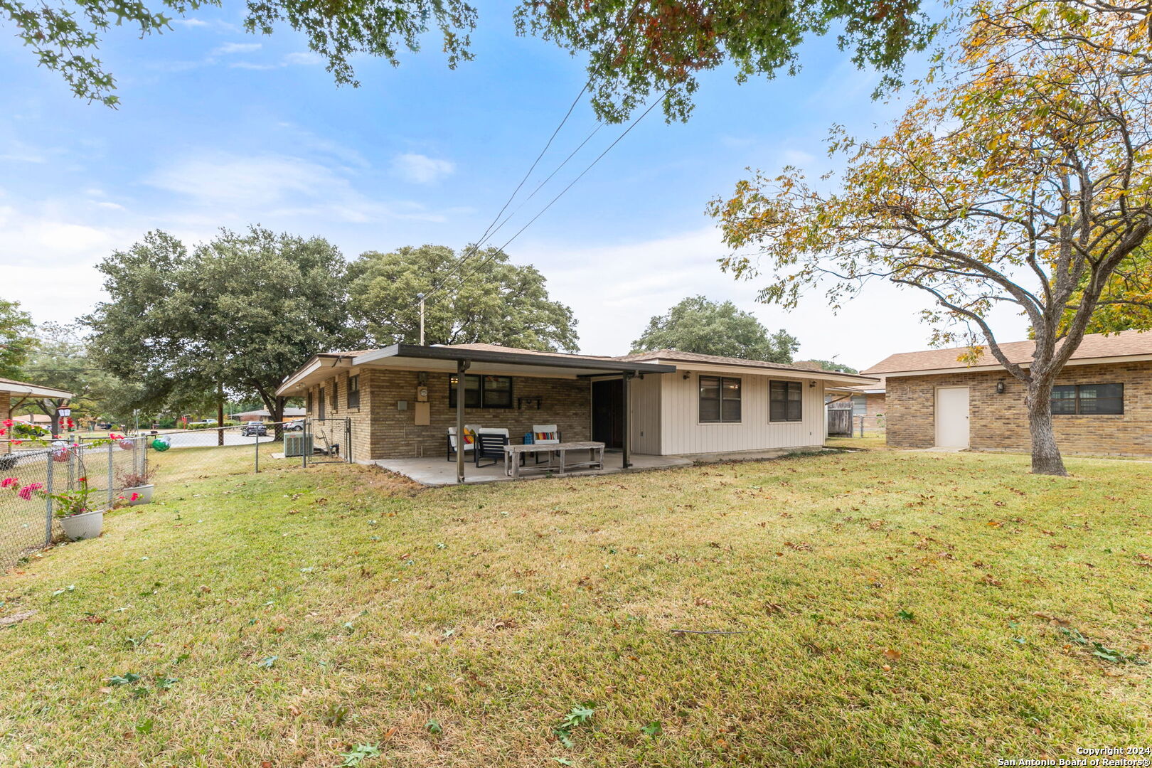 5618 CROSSWIND DR