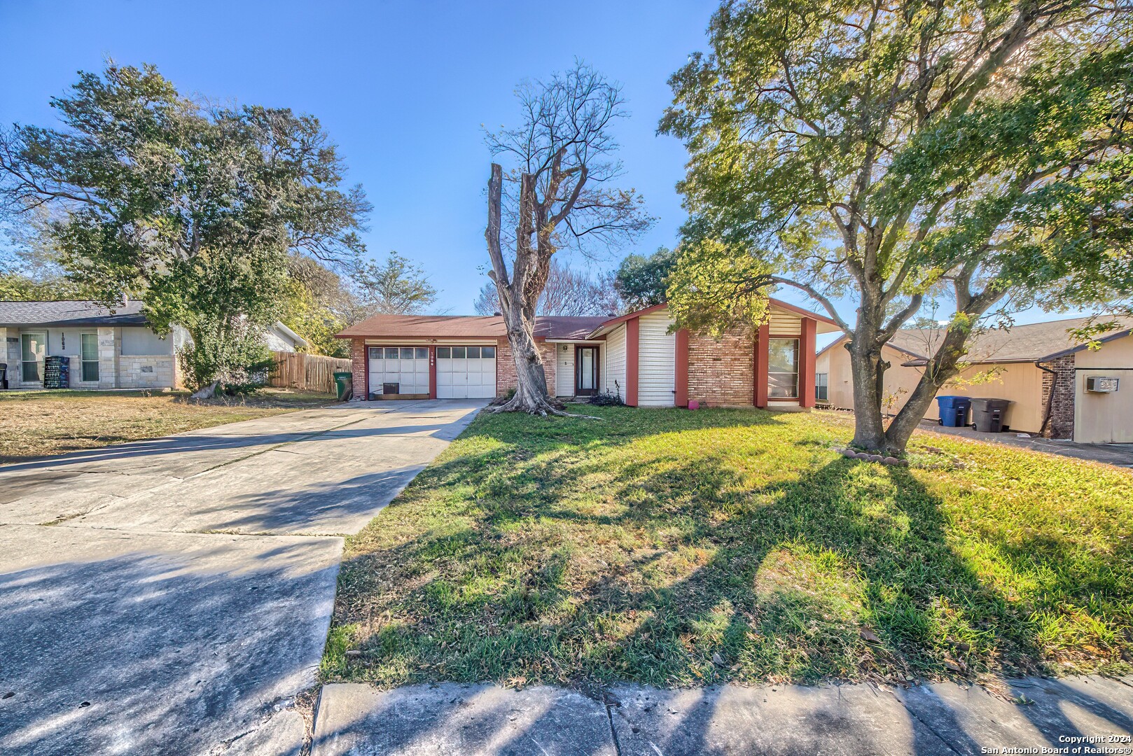 1066 HONEYTREE ST