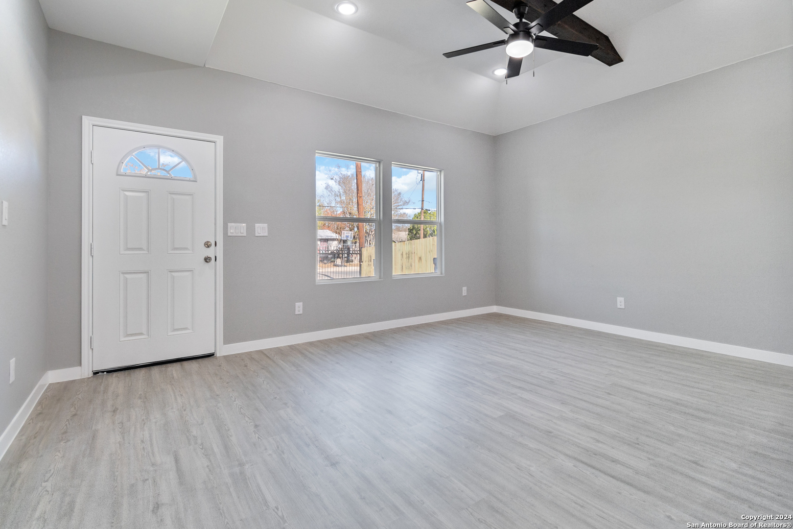1422 SAN ACACIA