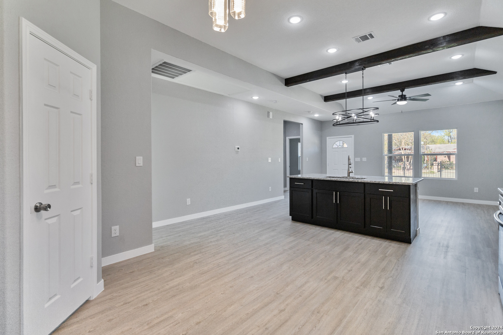 1422 SAN ACACIA