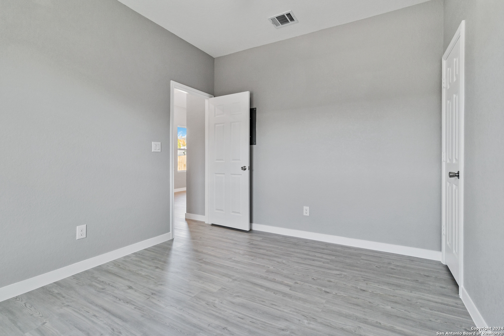 1422 SAN ACACIA